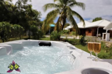 Photo de Bungalow en location saisonnière à Sainte-Anne en Guadeloupe