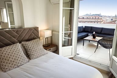 Chambre climatisée avec acces terrasse
