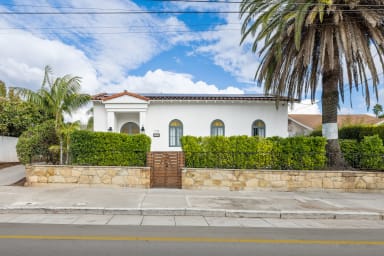 Charming boutique in the heart of downtown Santa Barbara
