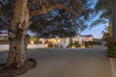 Charming boutique in the heart of downtown Santa Barbara