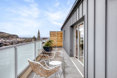 Terrasse pour profiter des beaux jours