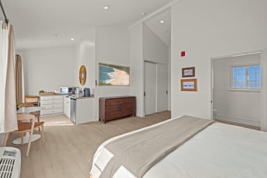 King-size bed, sleeps 2 and Kitchenette with Nespresso and Mini Fridge