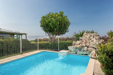 Photo de Bungalow en location saisonnière à Sainte-Anne en Guadeloupe