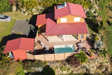 Photo de Villa en location saisonnière à Sainte-Anne en Guadeloupe 