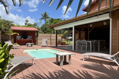 Photo de Villa en location saisonnière à Sainte-Anne en Guadeloupe 