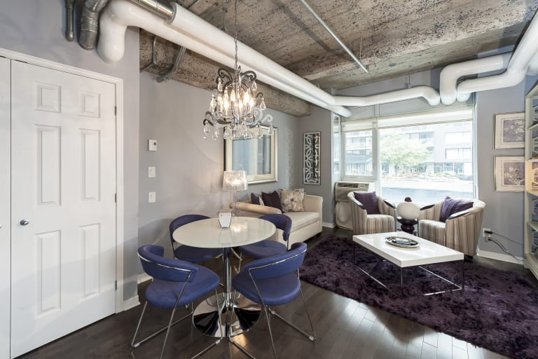 Condo 1 Chambre A Louer Place Des Arts A Downtown Montreal Simplissimmo