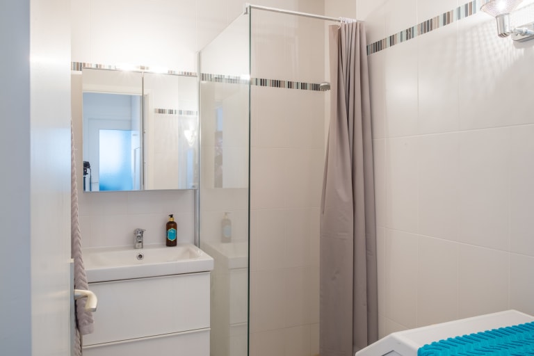 Ref 49 Orangina In Riou Petit Juas Av De Grasse Destination Cannes