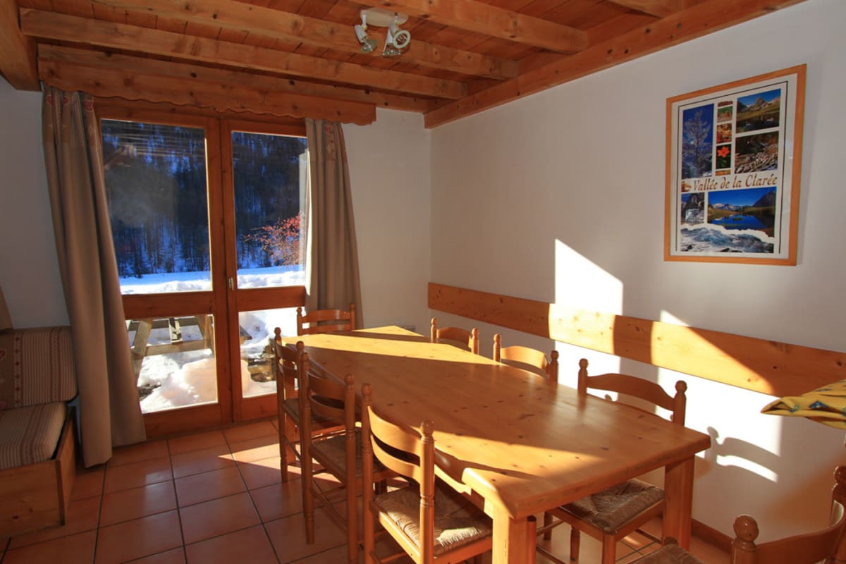  Chalet L'Aoùro  Hameau des Chazals Nevache Hautes Alpes 