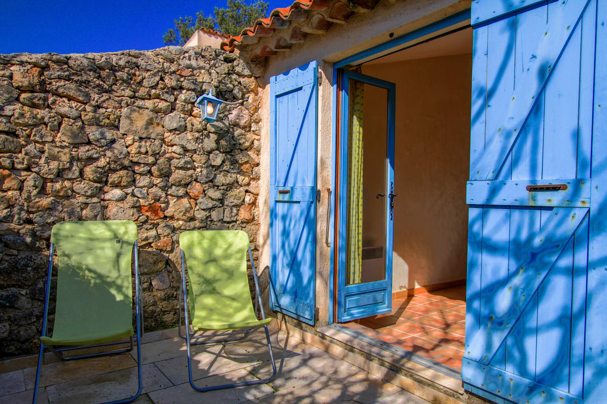  immobilier  La Farigoule, Location 8 personnes avec piscine partagée, nature et calme