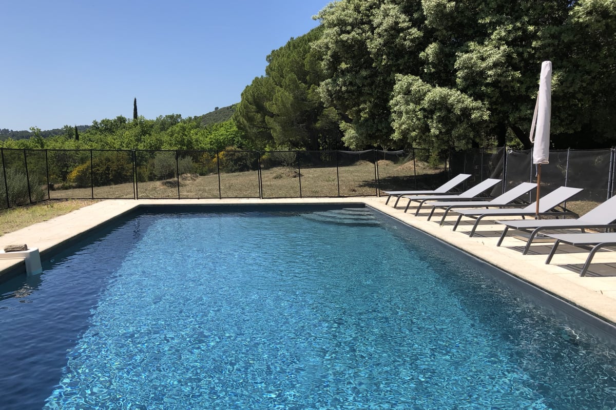 Maison Dans Les Champs 4 Chambres Piscine Acces A Pieds A Lourmarin A Lourmarin Air Conciergerie