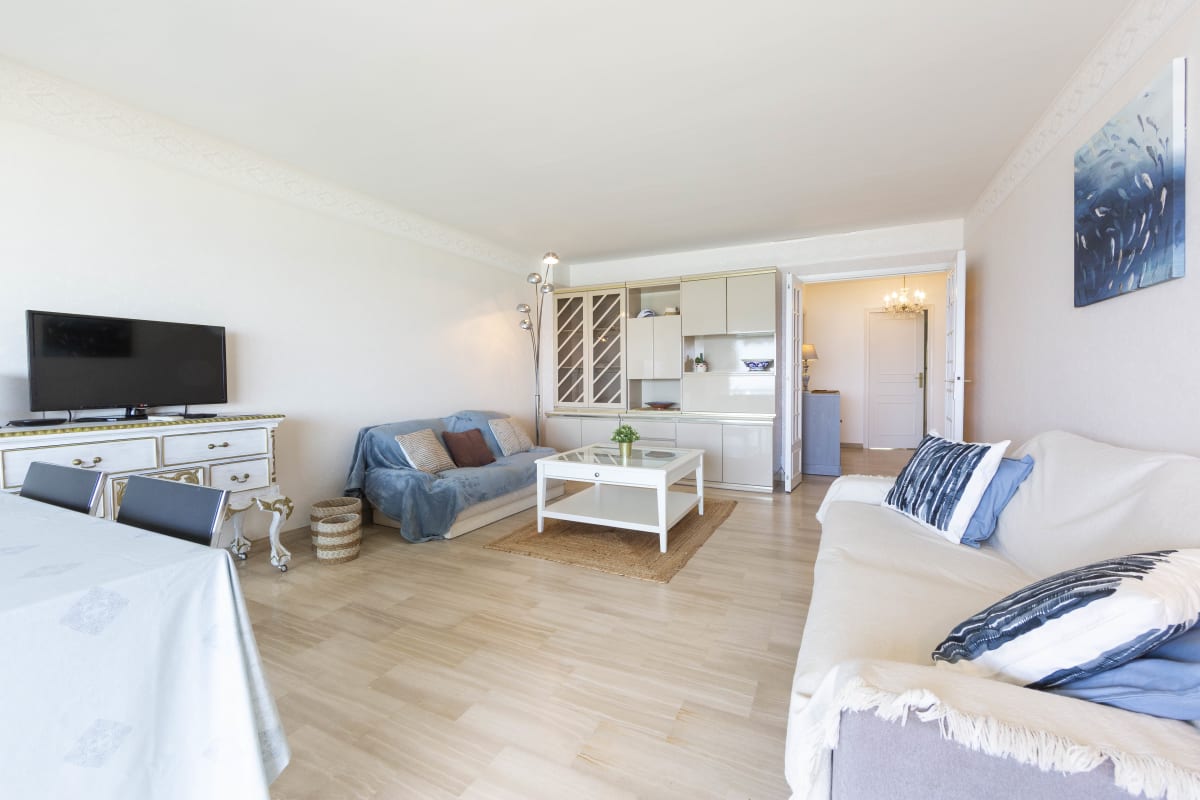 Appartement Appartement équipé de 70 m2 face à la mer dans le quartier du Palm beach 
