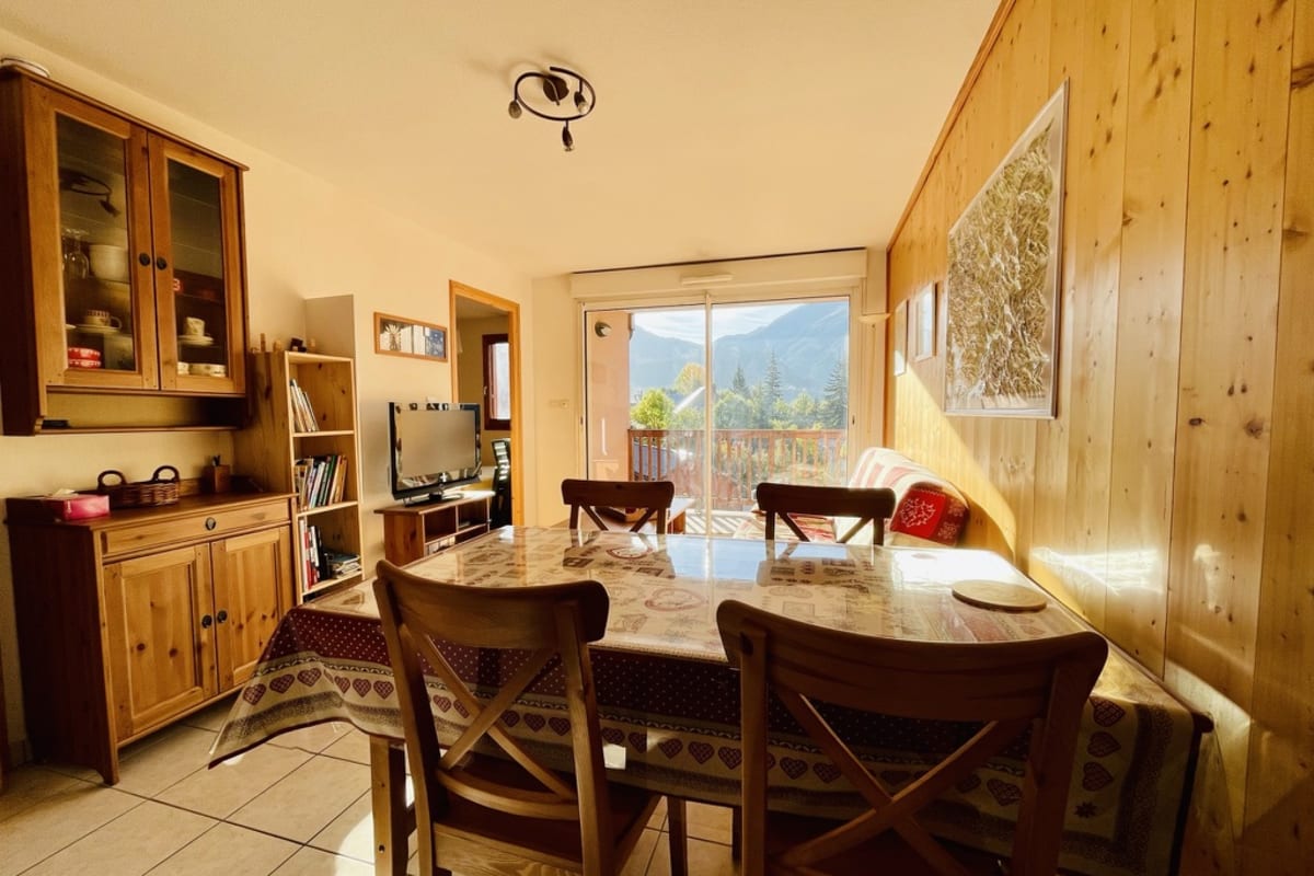 Appartement   Bel Appt Cosy Avec Balcon à Briançon