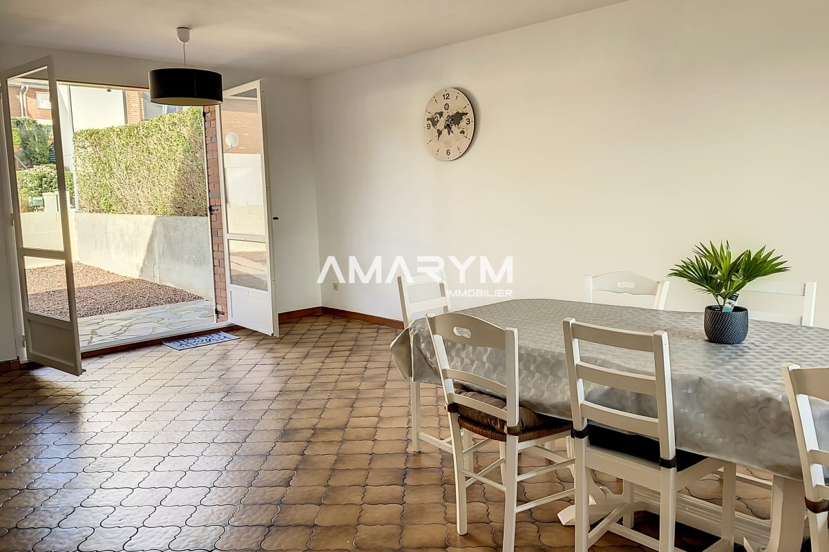 Maison MD 52 - Élégante Maison avec Terrasse 