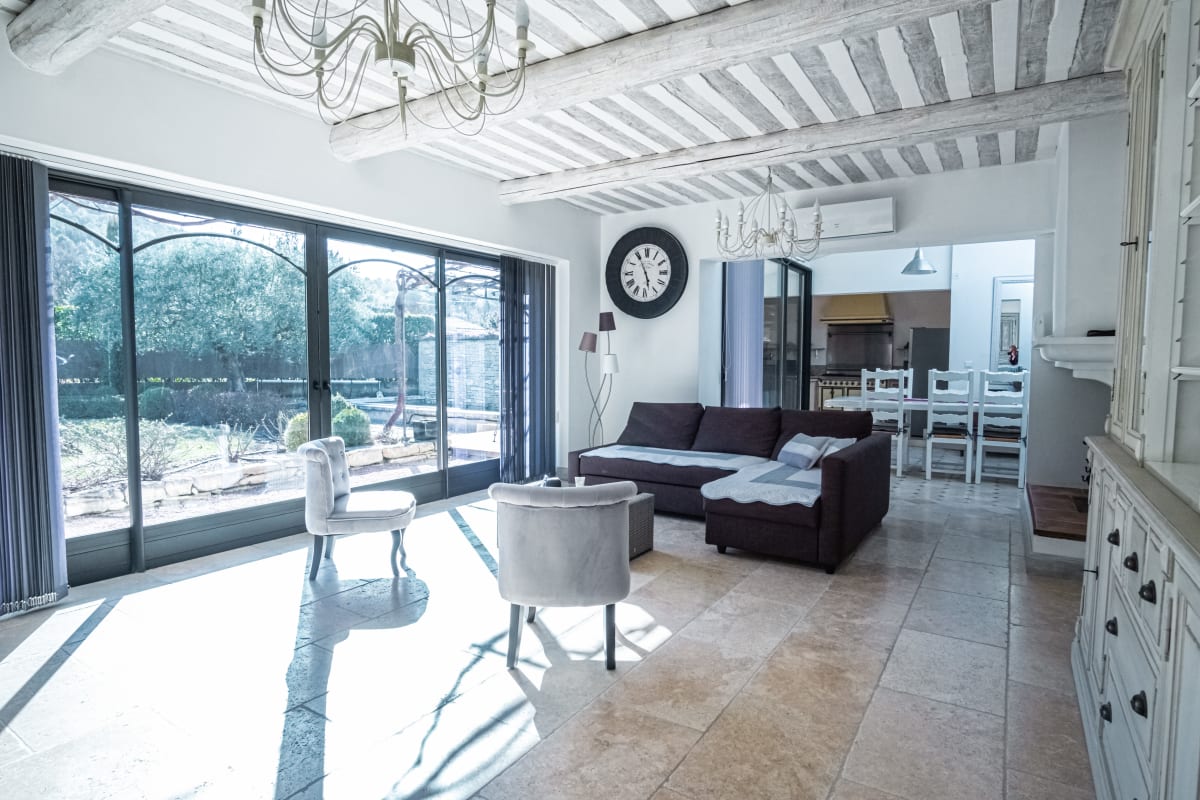  immobilier  Gîte tout confort - jardin et piscine