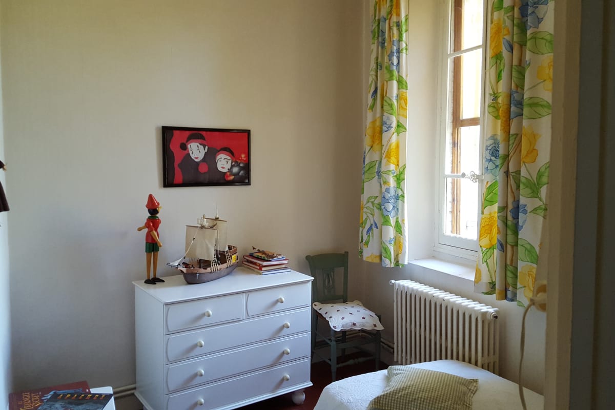 Immobilier Grand Mas Au Pied De La Sorgue Avec Jardin Piscine  