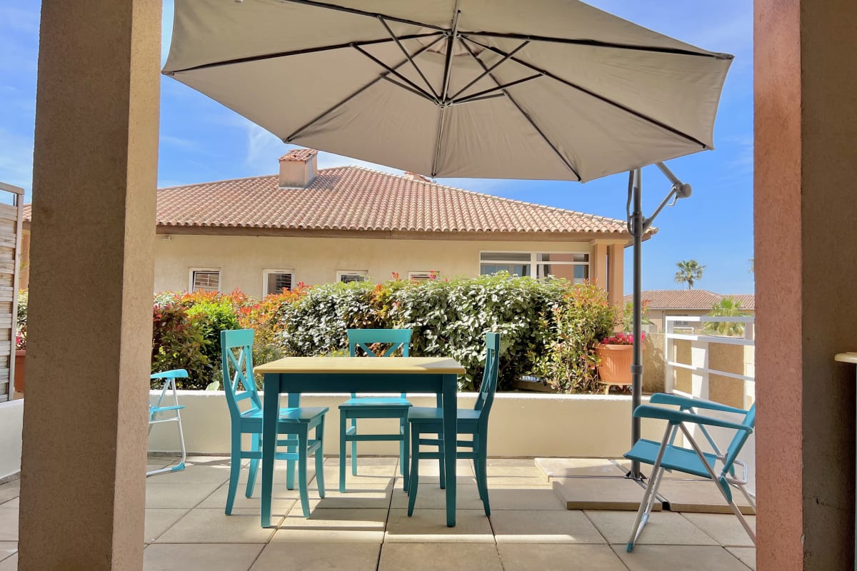  Appartement Joli studio avec terrasse situé à Port Fréjus.
