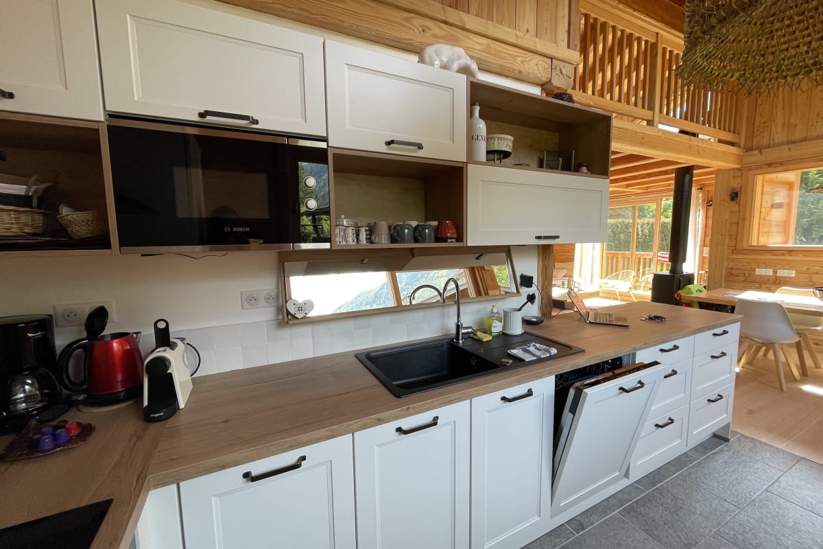 Immobilier Magnifique chalet avec Terrasse Et Jardin  