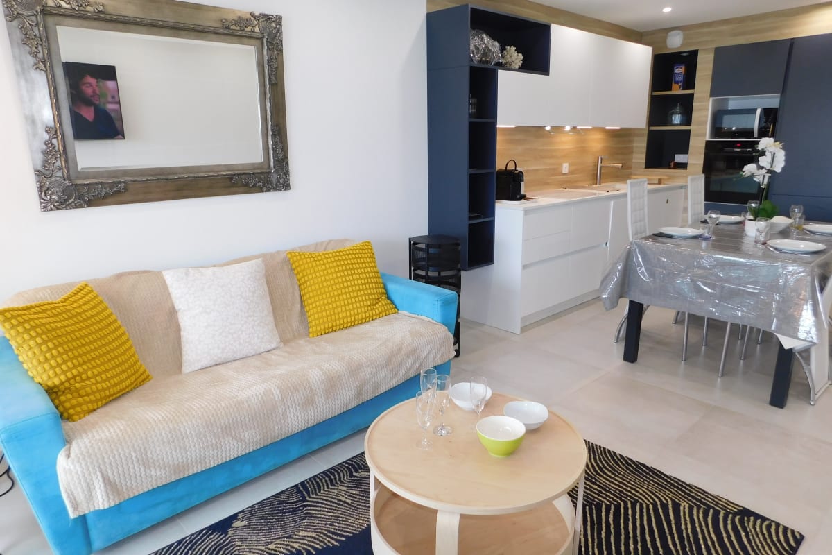 Appartement Spacieux T3 résidence Egée avec parking et climatisation 