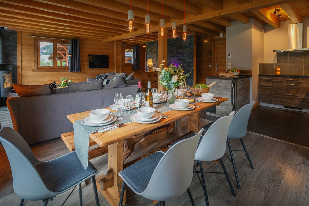 Immobilier Séjour alpin 8p avec jacuzzi et sauna - OVO Network  
