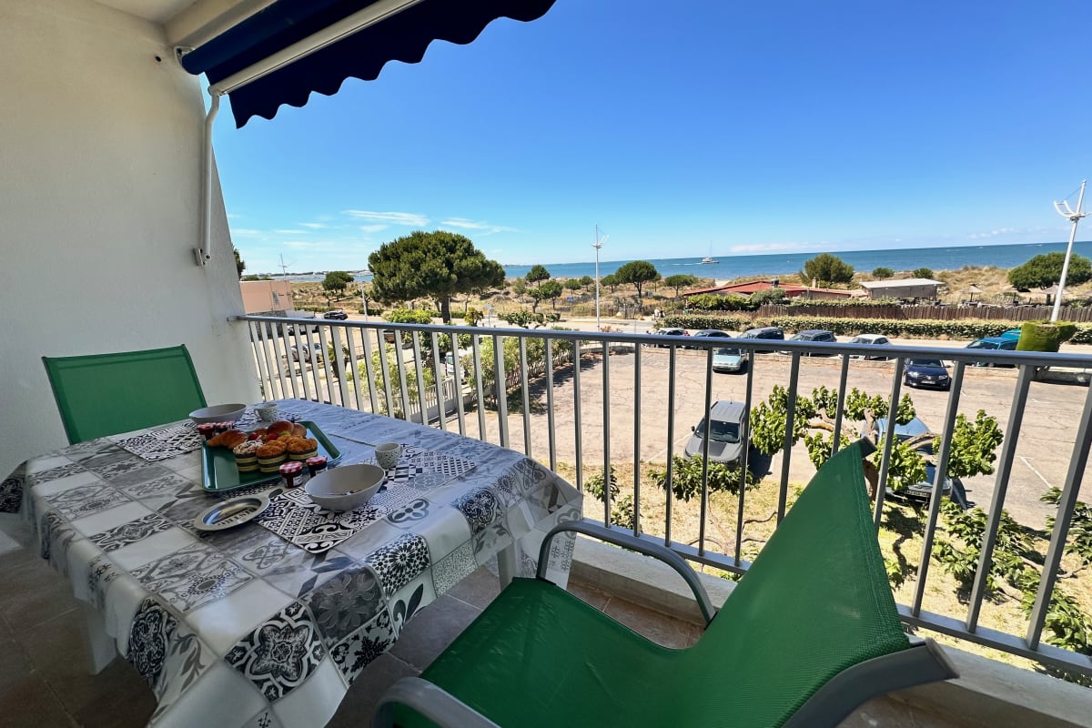 DOUCEUR DE MEDITERRANÉE - Vue mer Terrasse et parking 
