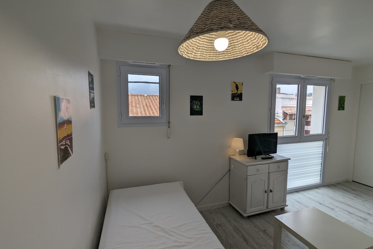 Appartement   Charmant studio à deux pas de la plage
