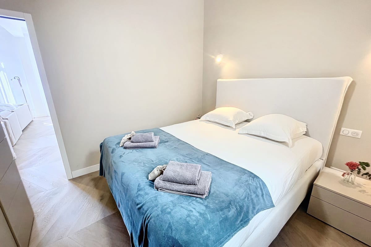  immobilier  2 pièces moderne - 3/4 pers calme Cannes Hyper Centre Olam Properties