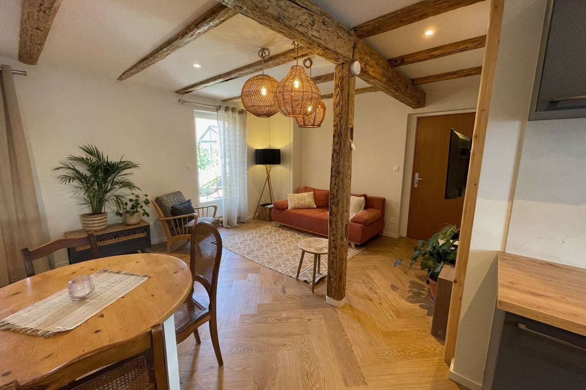  Appartement Le Murier: au cœur d'un corps de ferme