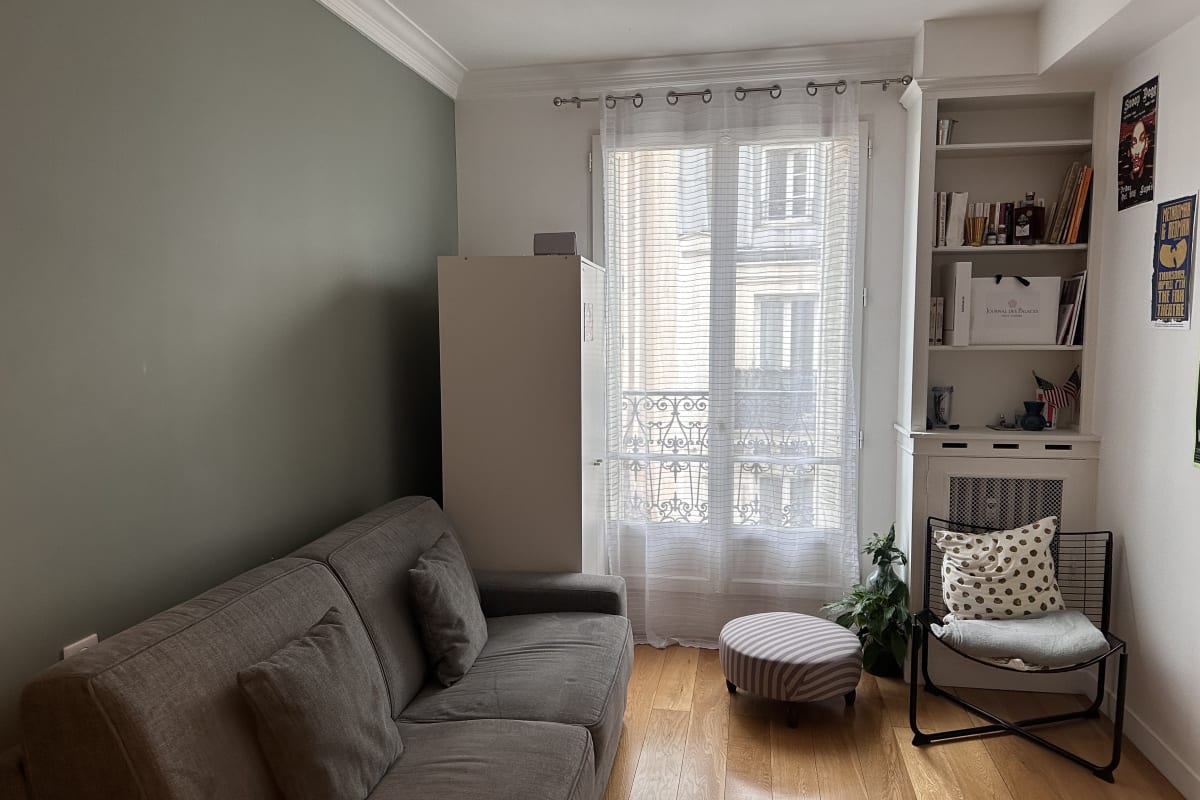 Beau T2 avec balcon - proche Parc Clichy