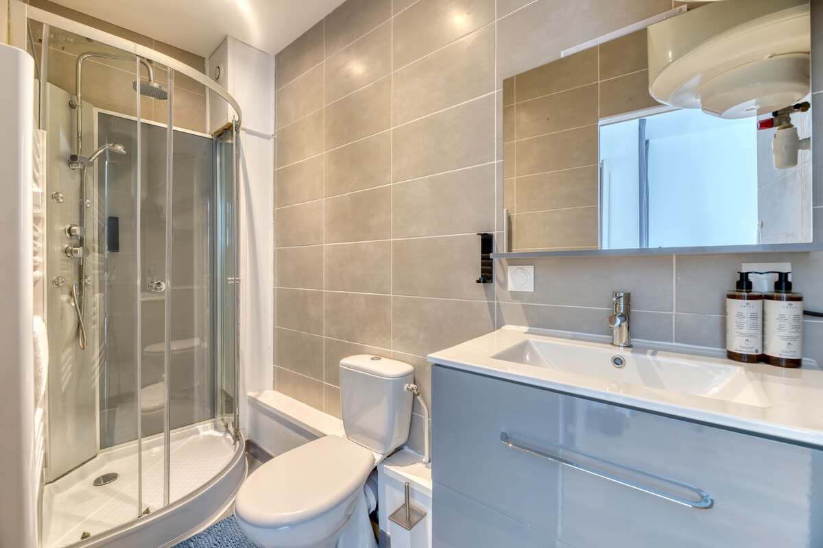 Immobilier Rollin, appartement 3 personnes avec Netflix au calme !  