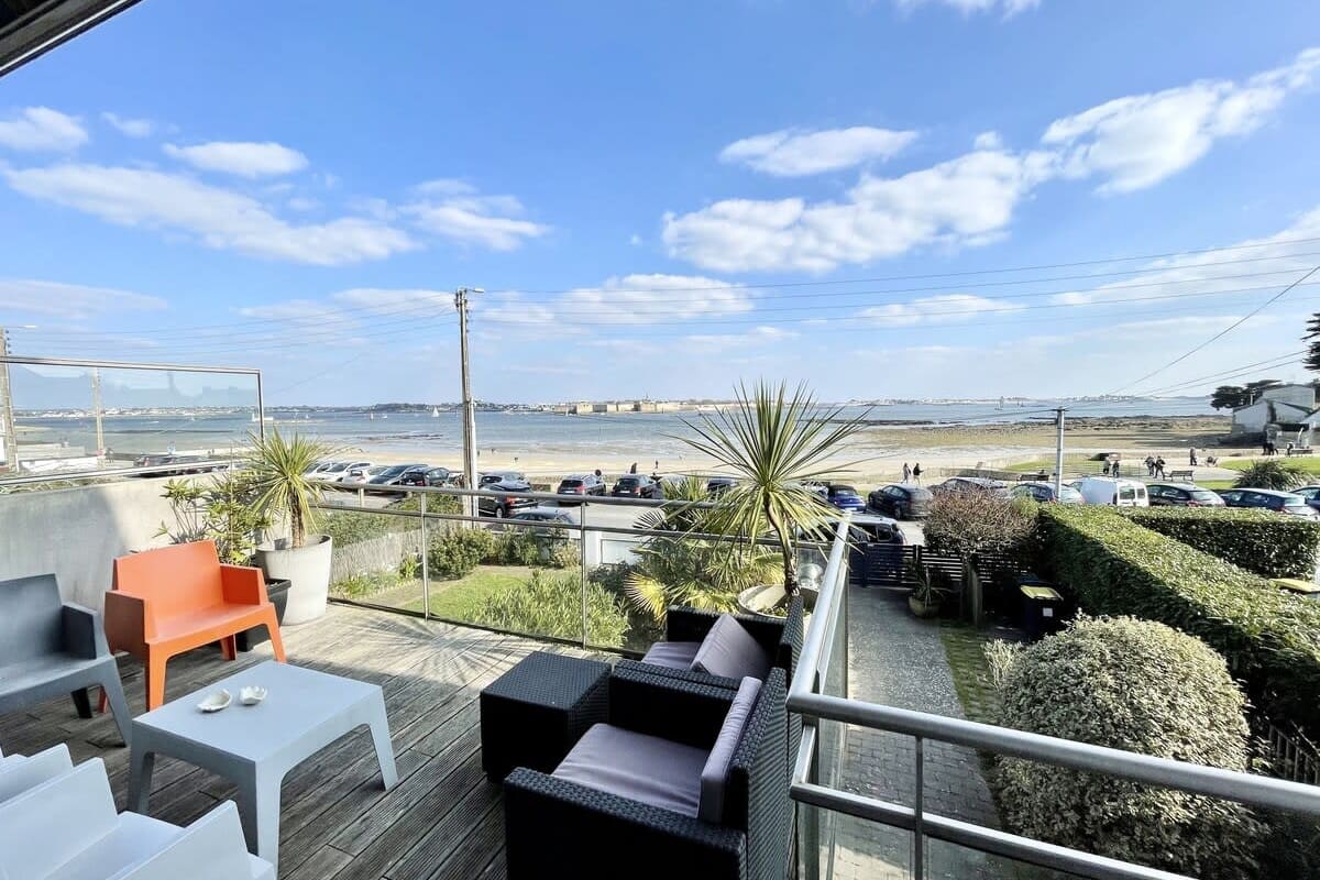  Appartement Luxury T3 neuf de standing Front de mer vue 180