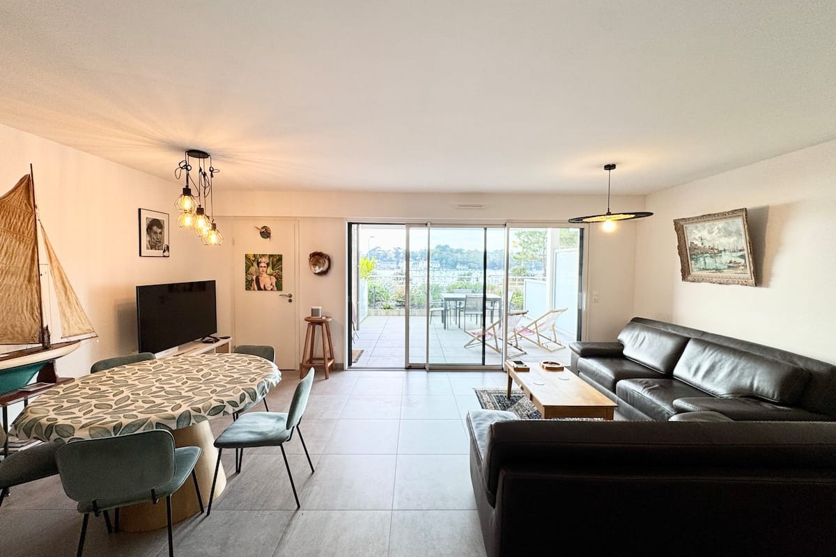 Appartement   T3 de standing - Vue océan 180