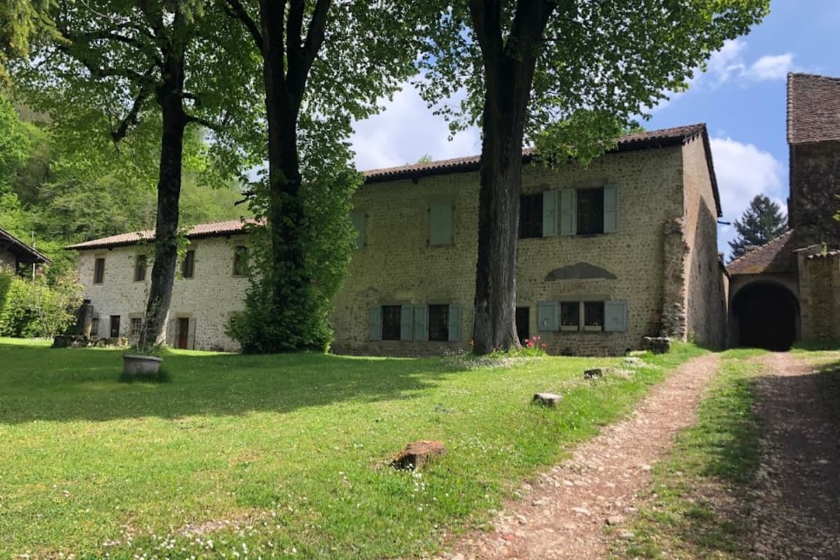 LA CHARTREUSE DE LA SYLVE BÉNITE, maison familiale