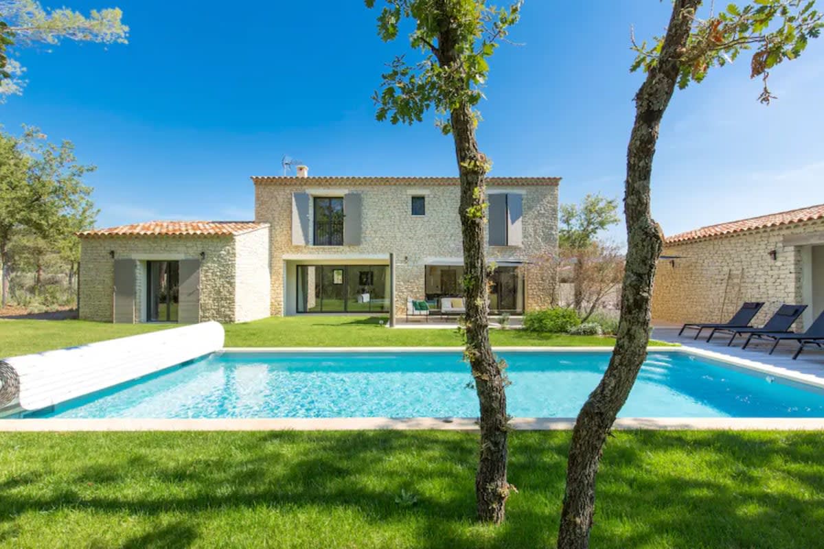 Villa à Gordes avec piscine chauffée 