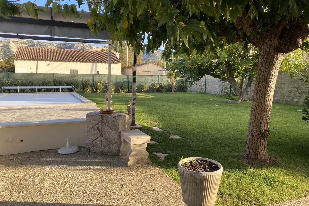 Maison La Maison de Gari, maison spacieuse avec piscine et bel extérieur  