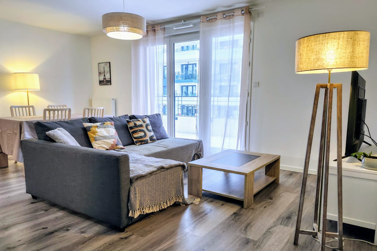 Appartement moderne avec balcon - Proche Paris