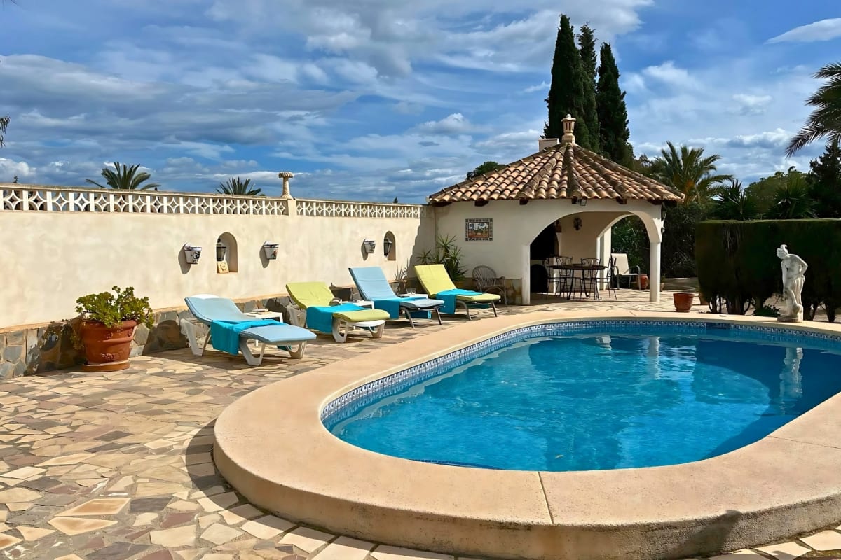 Authentique finca espagnole avec piscine privée et jardin
