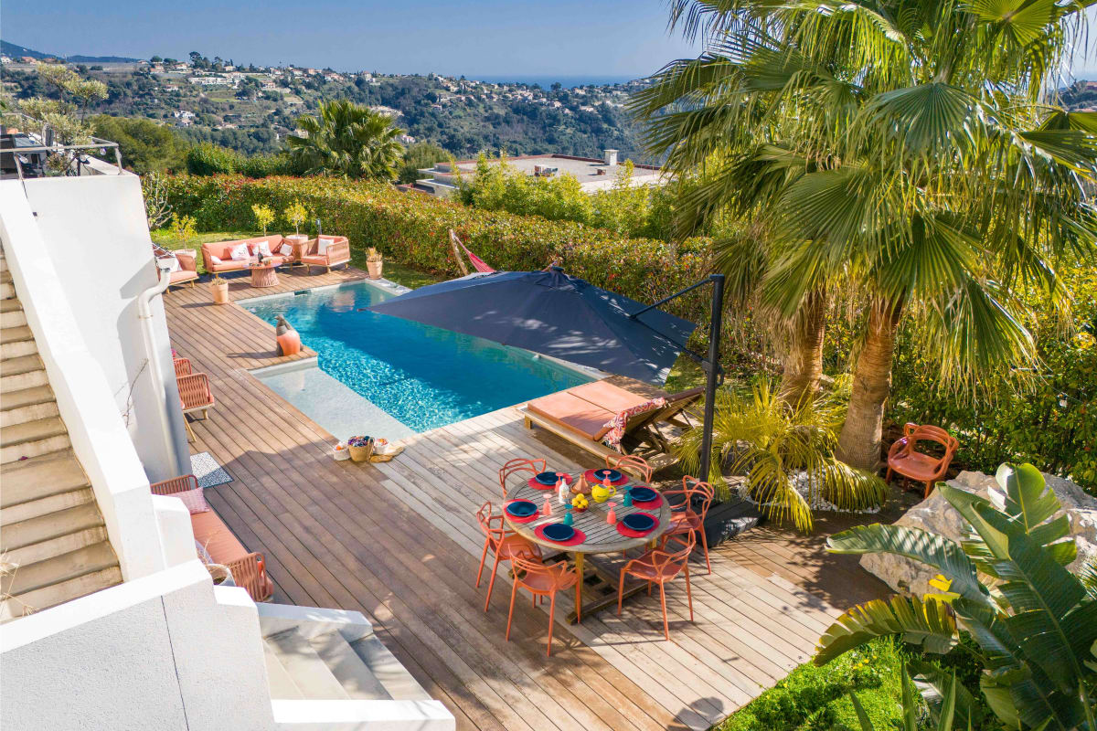 Chambre privée avec piscine et jardin vue mer