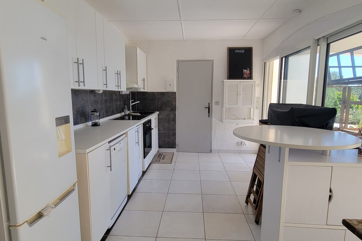 Immobilier Superbe Villa avec piscine proche plage  