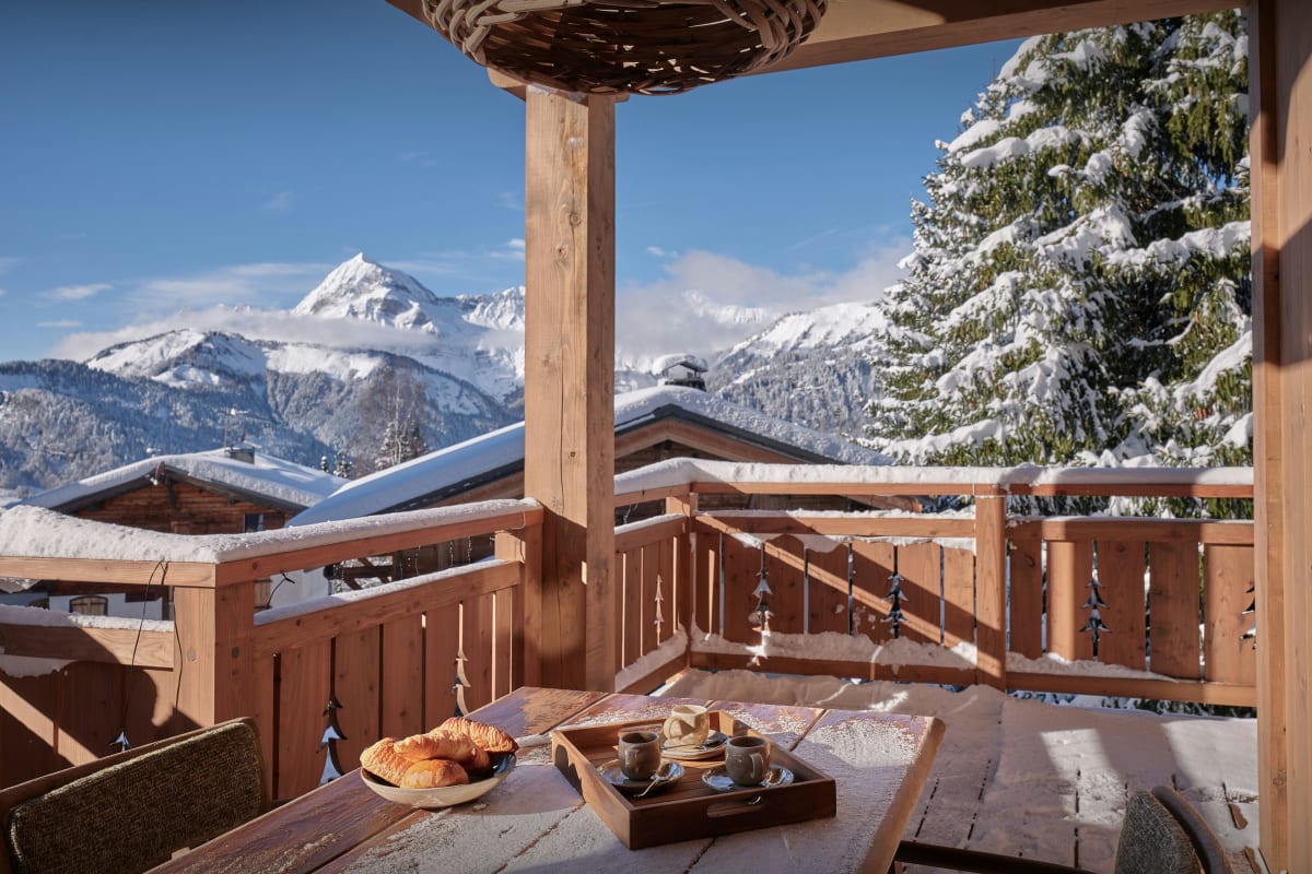  immobilier  Luxueux chalet près des pistes avec bain nordique et sauna - OVO Network