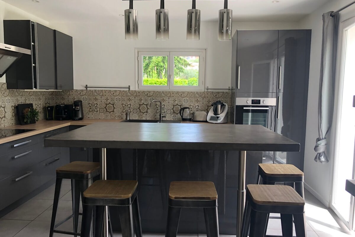  immobilier  Belle et spacieuse villa - piscine - jardin