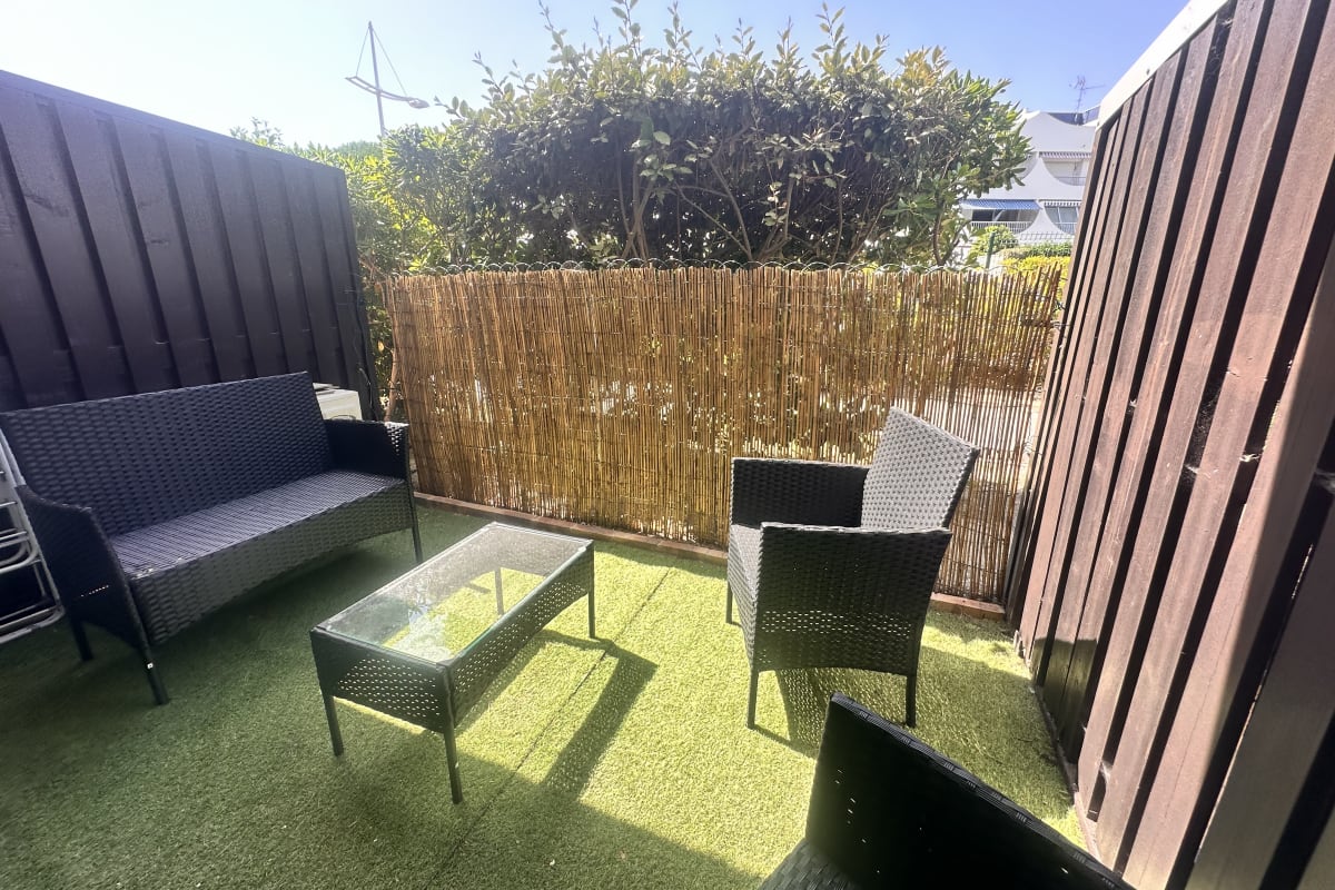 Les Terrasses de l'Espiguette - studio rénové terrasse plage à pied