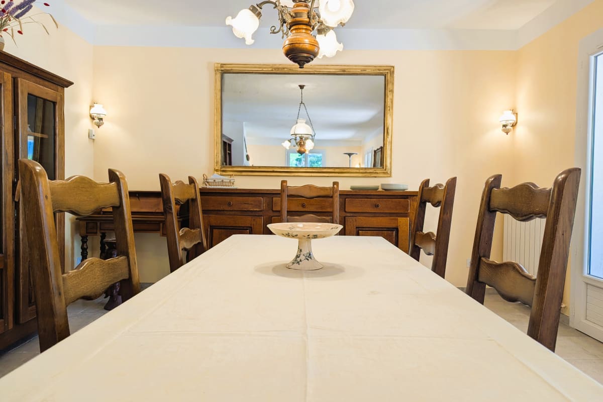  Maison avec grand parc privé de 4000 m² 