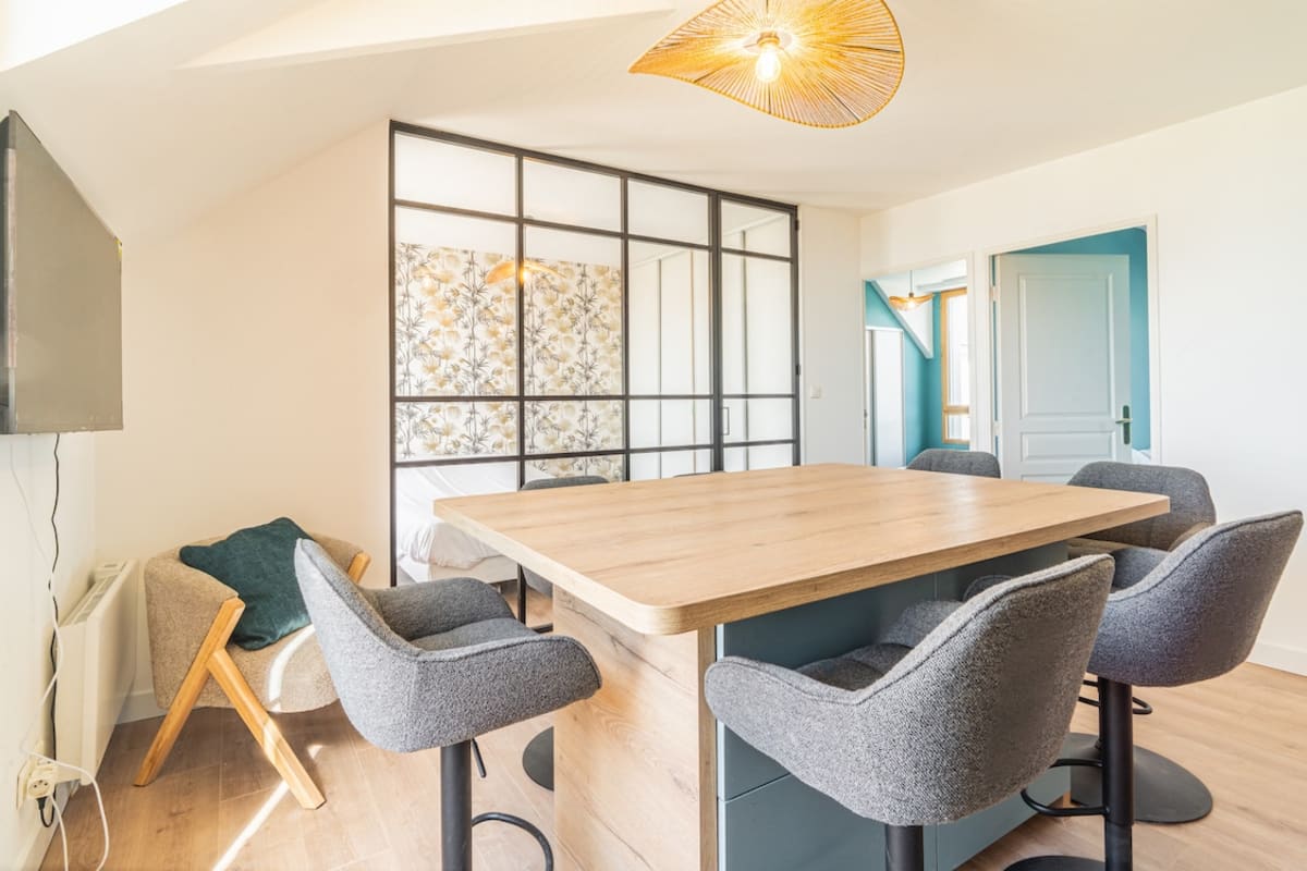 Appartement   Balcon ensoleillé et confort moderne – T4 vue mer 