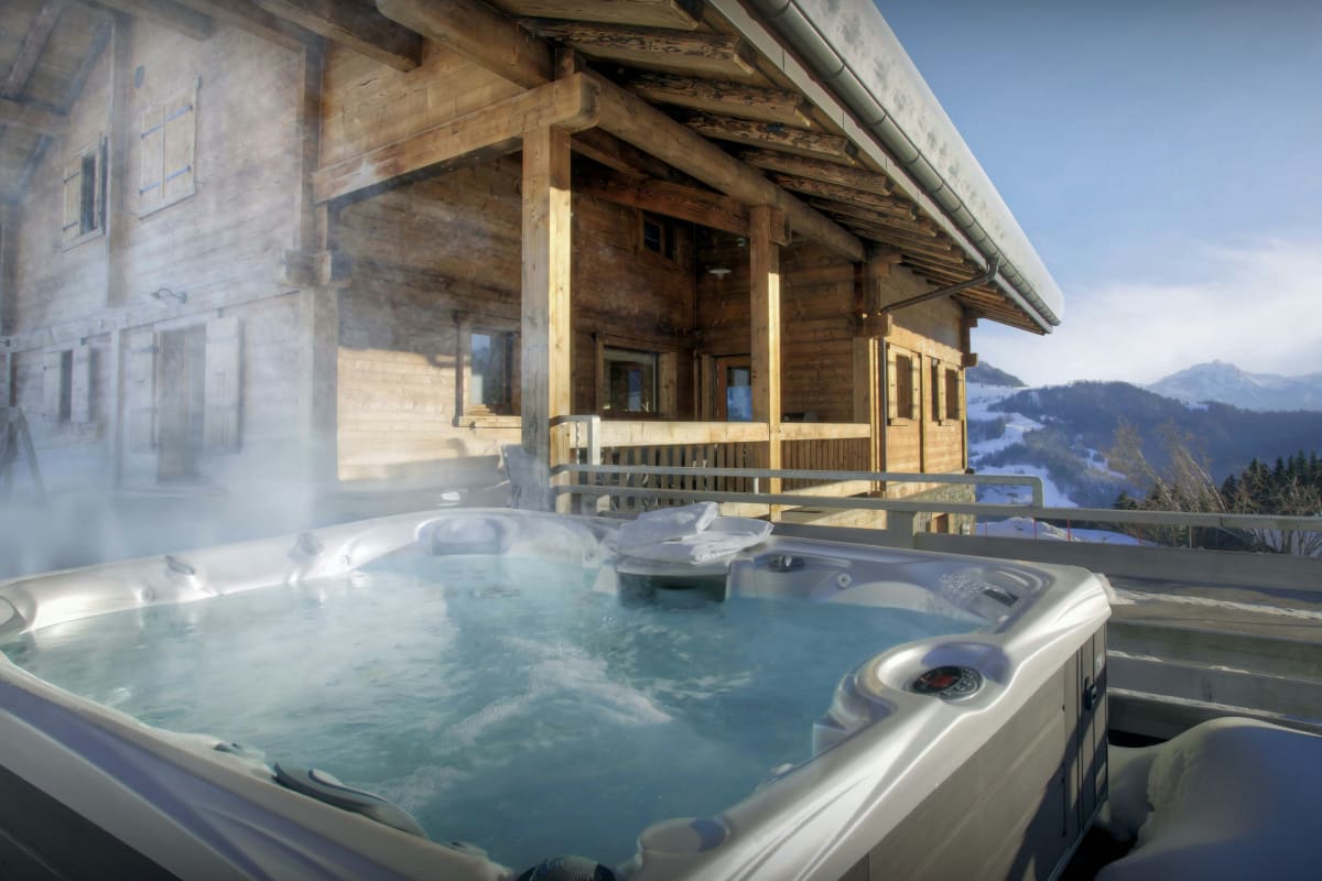  immobilier  Vacances au calme pour 8 avec hammam & jacuzzi - OVO Network