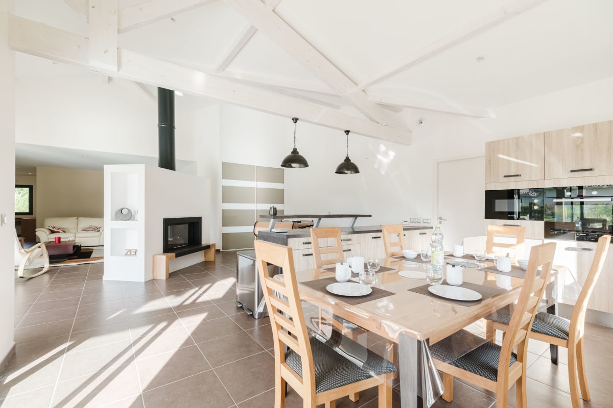  immobilier  Belle villa contemporaine 201 m2 avec piscine