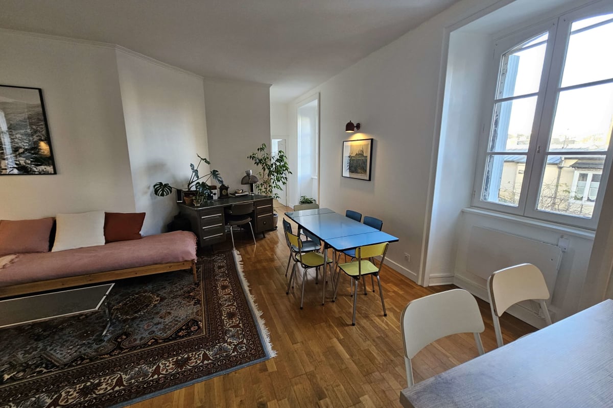 Appartement Séjour lumineux à Vannes, proche du port 
