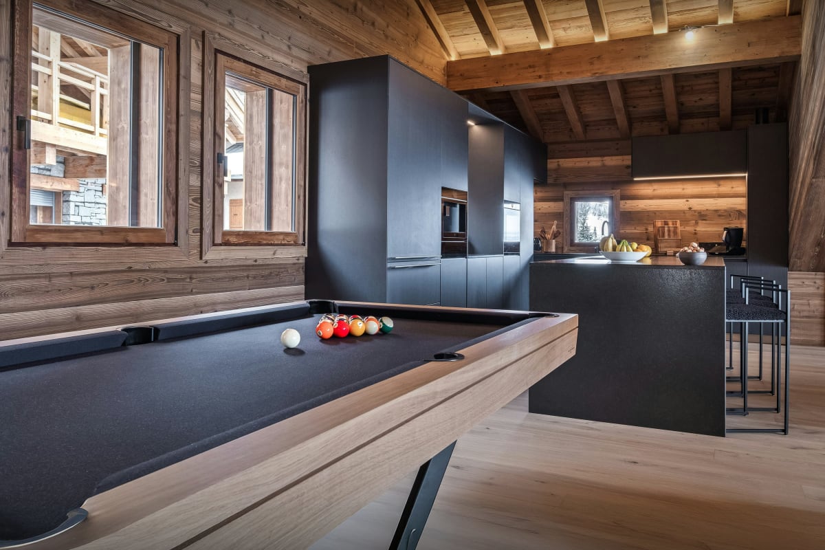  Chalet ski aux pieds pour 13 avec spa et salle de sport - OVO Network 