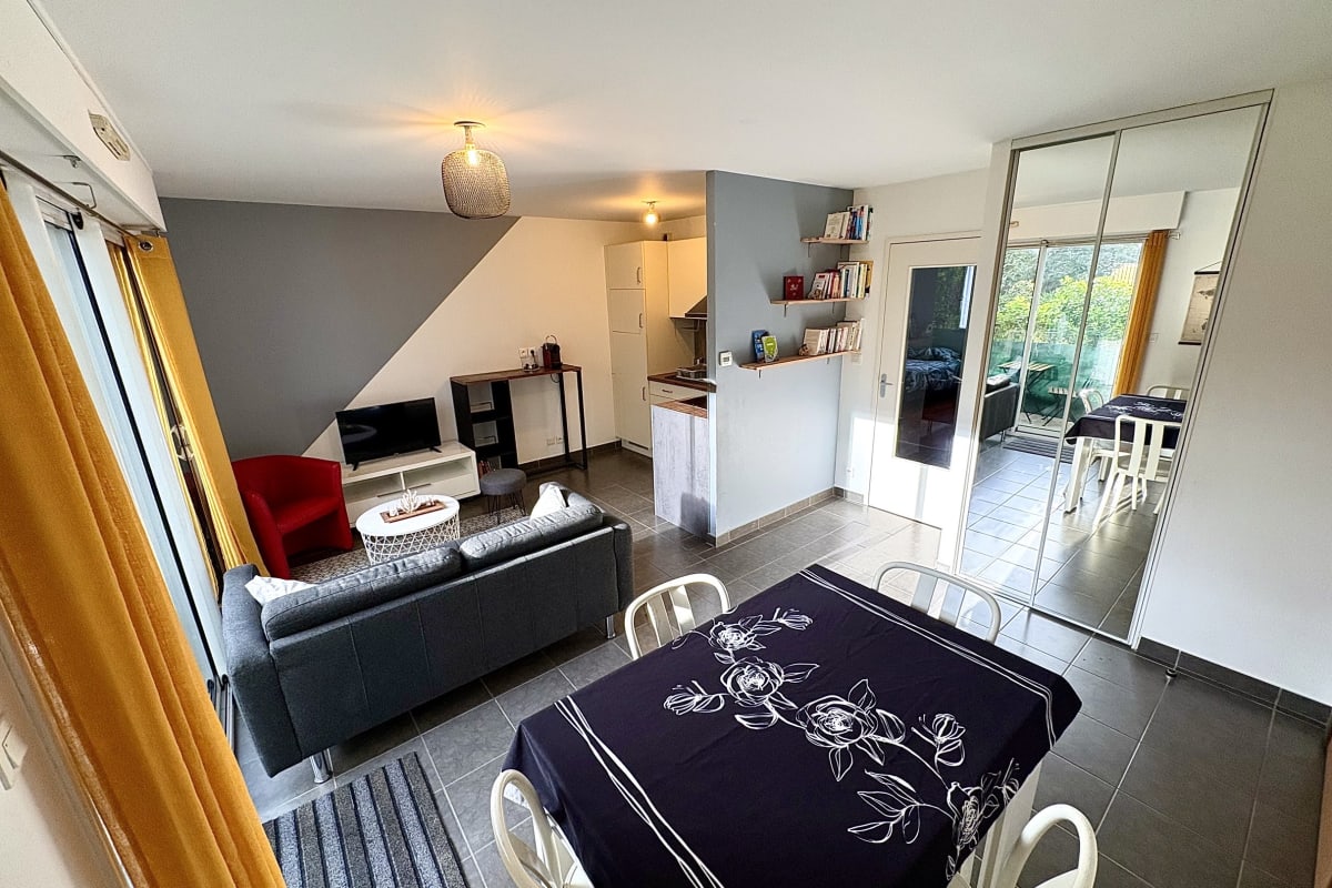Lumineux T3 avec Terrasse au Cœur de Nantes