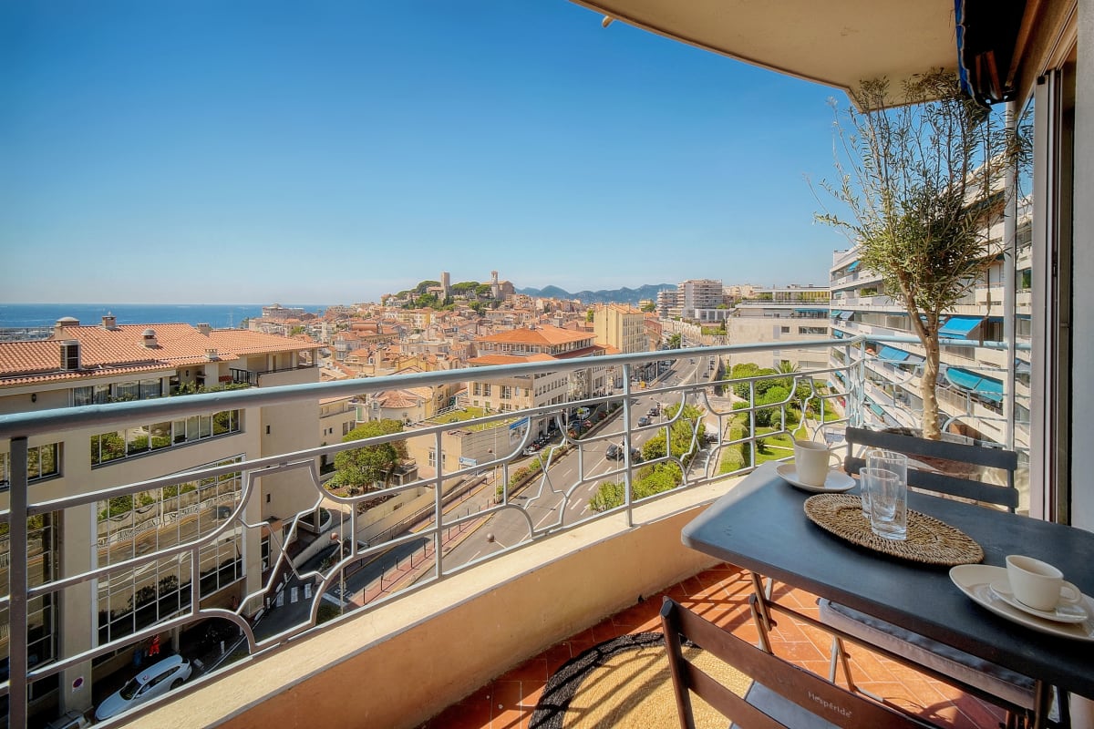 Vue mer panoramique à Cannes 