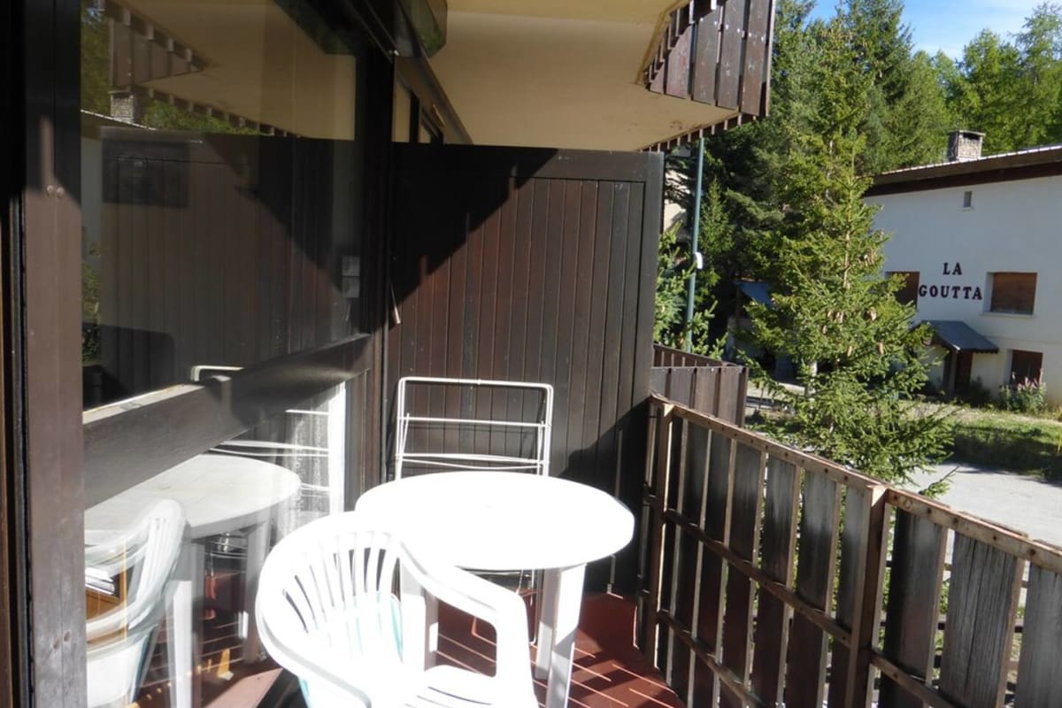  Studio pied des pistes avec balcon 